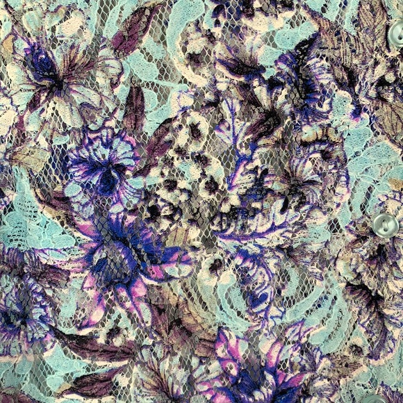 Napa Valley Floral Lace Cardigan - Picture 5 of 8